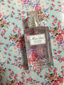 momo's Aroma room 京都のリンパマッサージ　＆　子連れで行けるアロマサロン-【ブログ】香水についてと男前の匂いについて